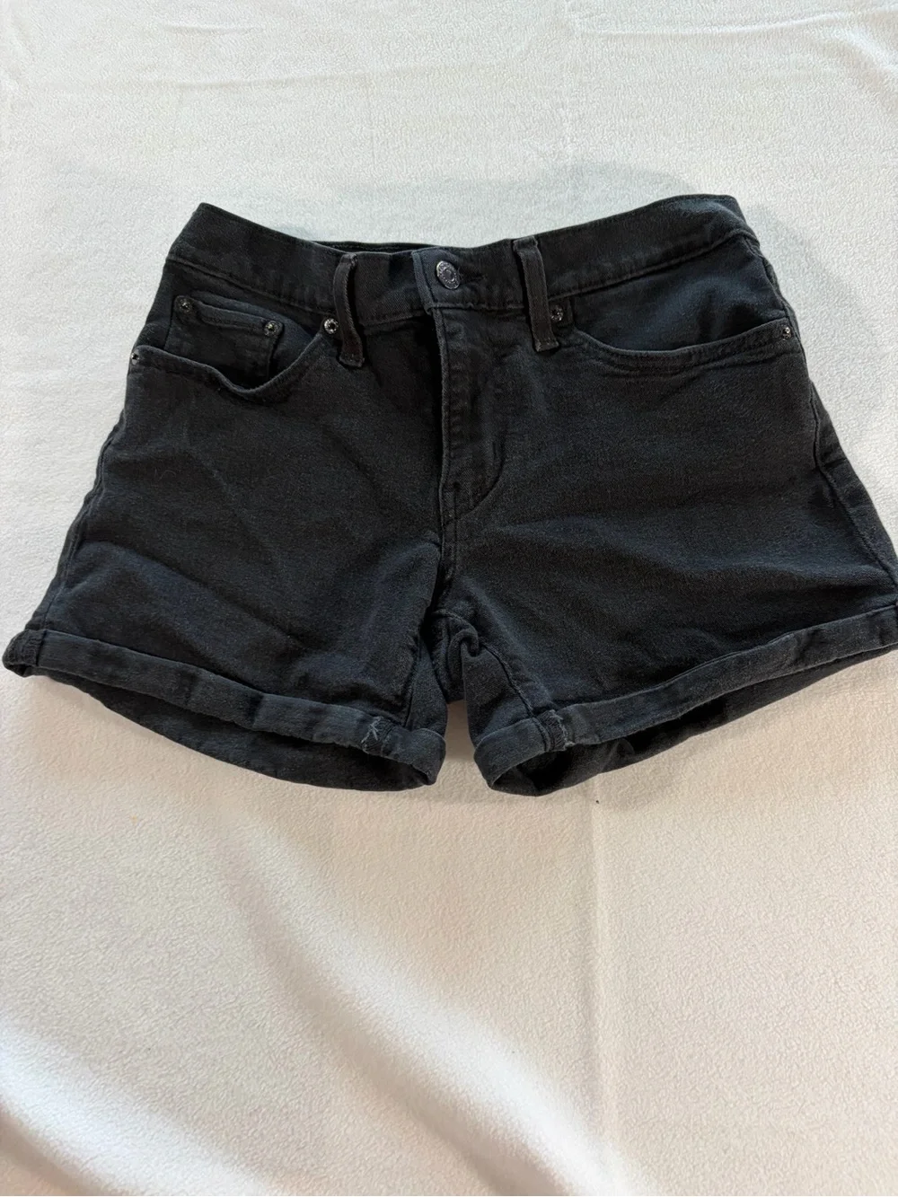 Levi’s Black Women's Casual‎ Rolled-Hem Shorts